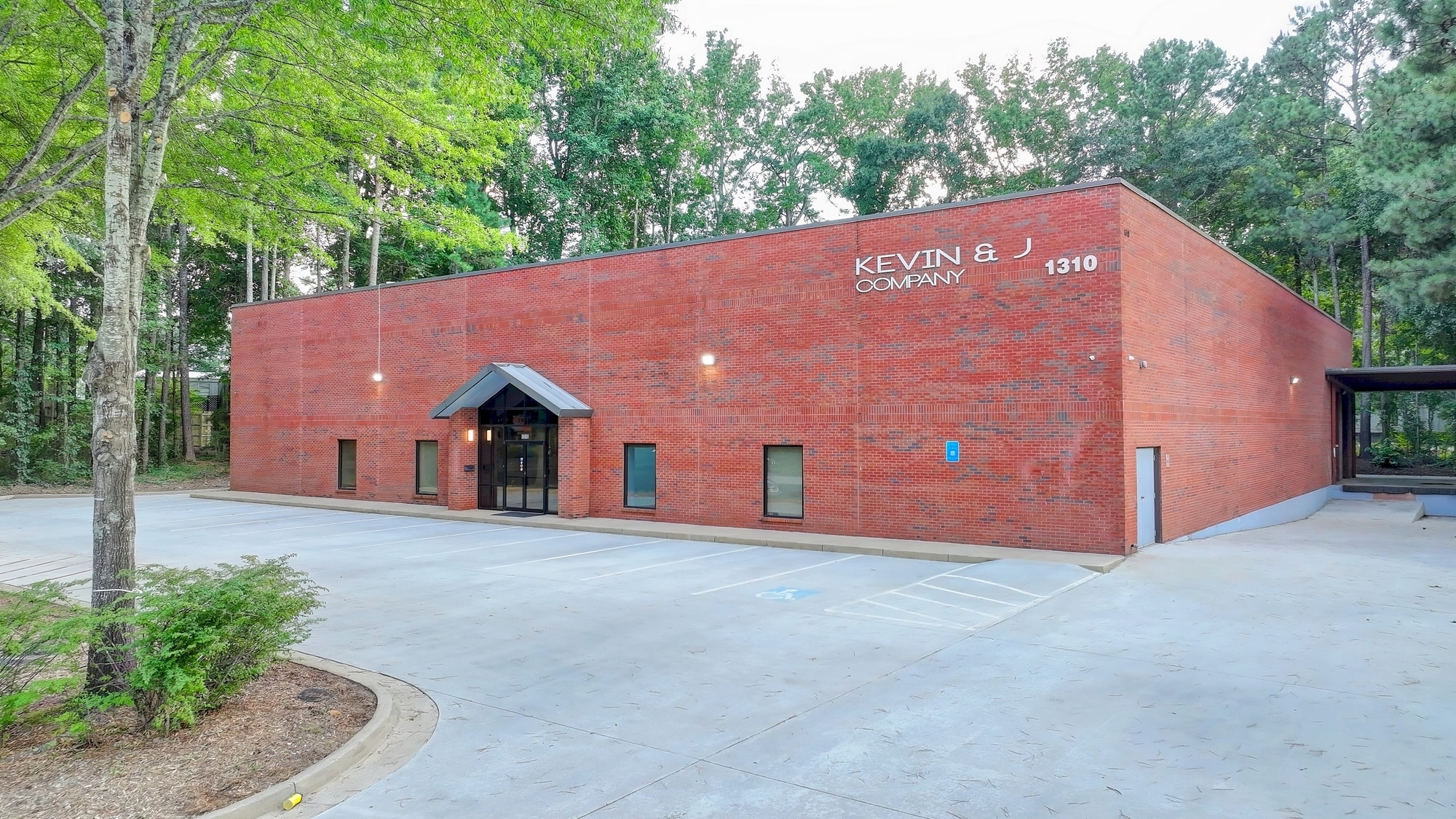 1310 Capital Cir, Lawrenceville, GA for Sale