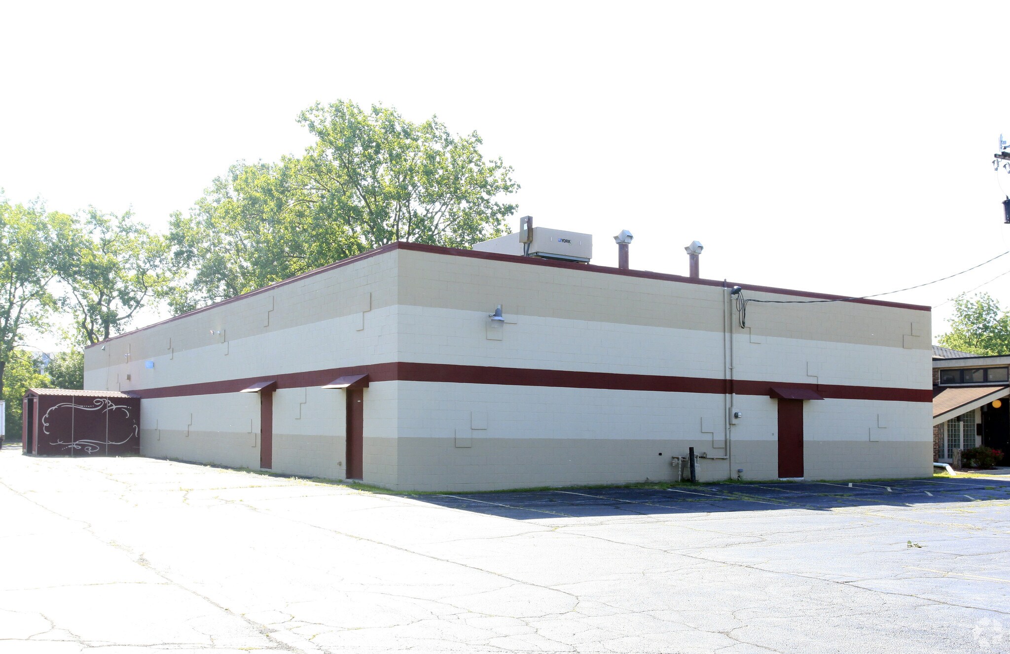 7897 Taft St, Merrillville, IN for Rent