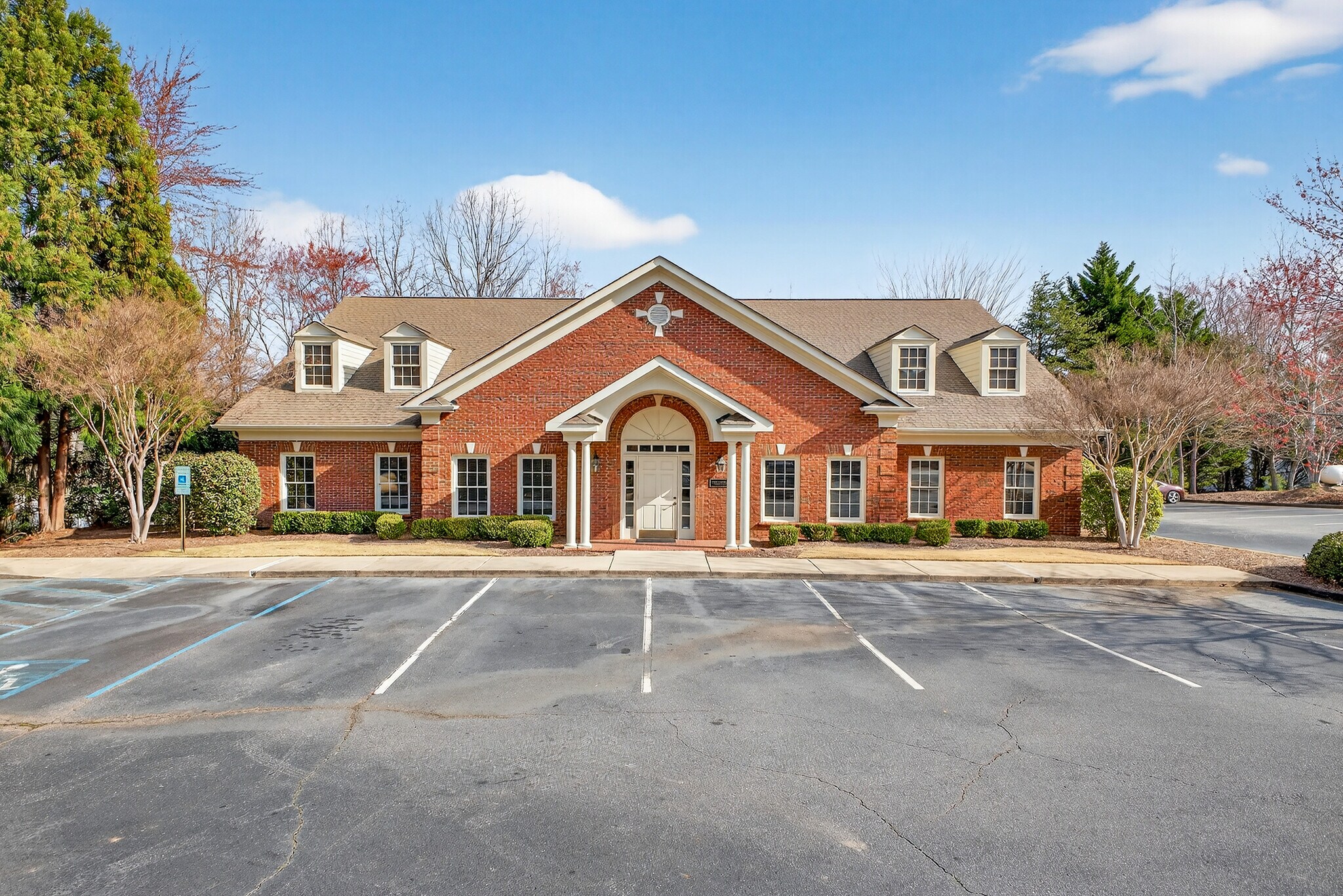 5 Hawthorne Park Ct, Greenville, SC for Sale