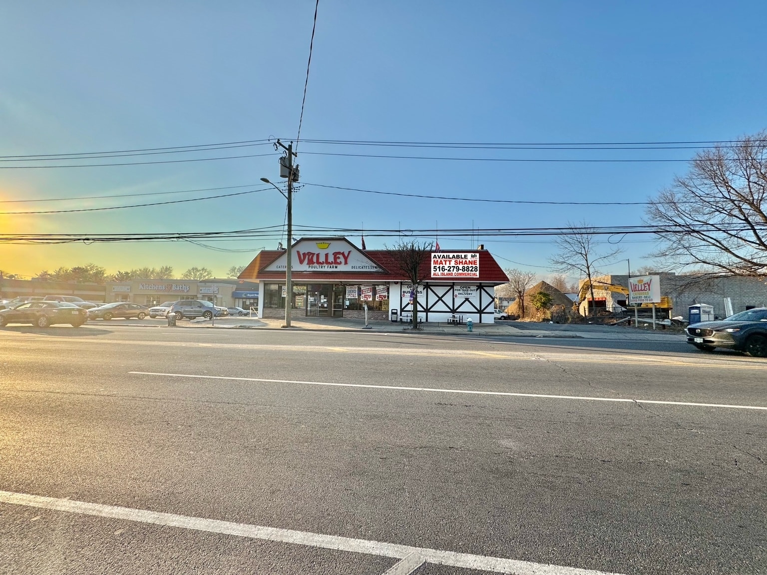 560 Franklin Ave, Franklin Square, NY for Sale