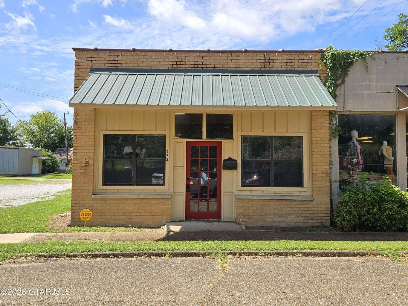 172 W North St, Macon, MS for Sale