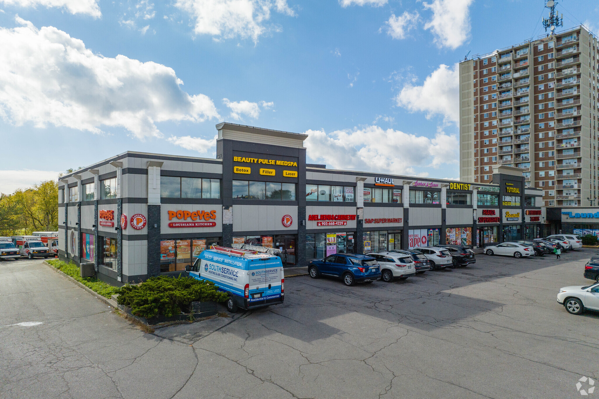 965 Dundas St W, Whitby, ON for Rent