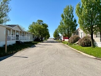 Chenoa, IL Manufactured Housing/Mobile Housing - 104 Enterprise Dr