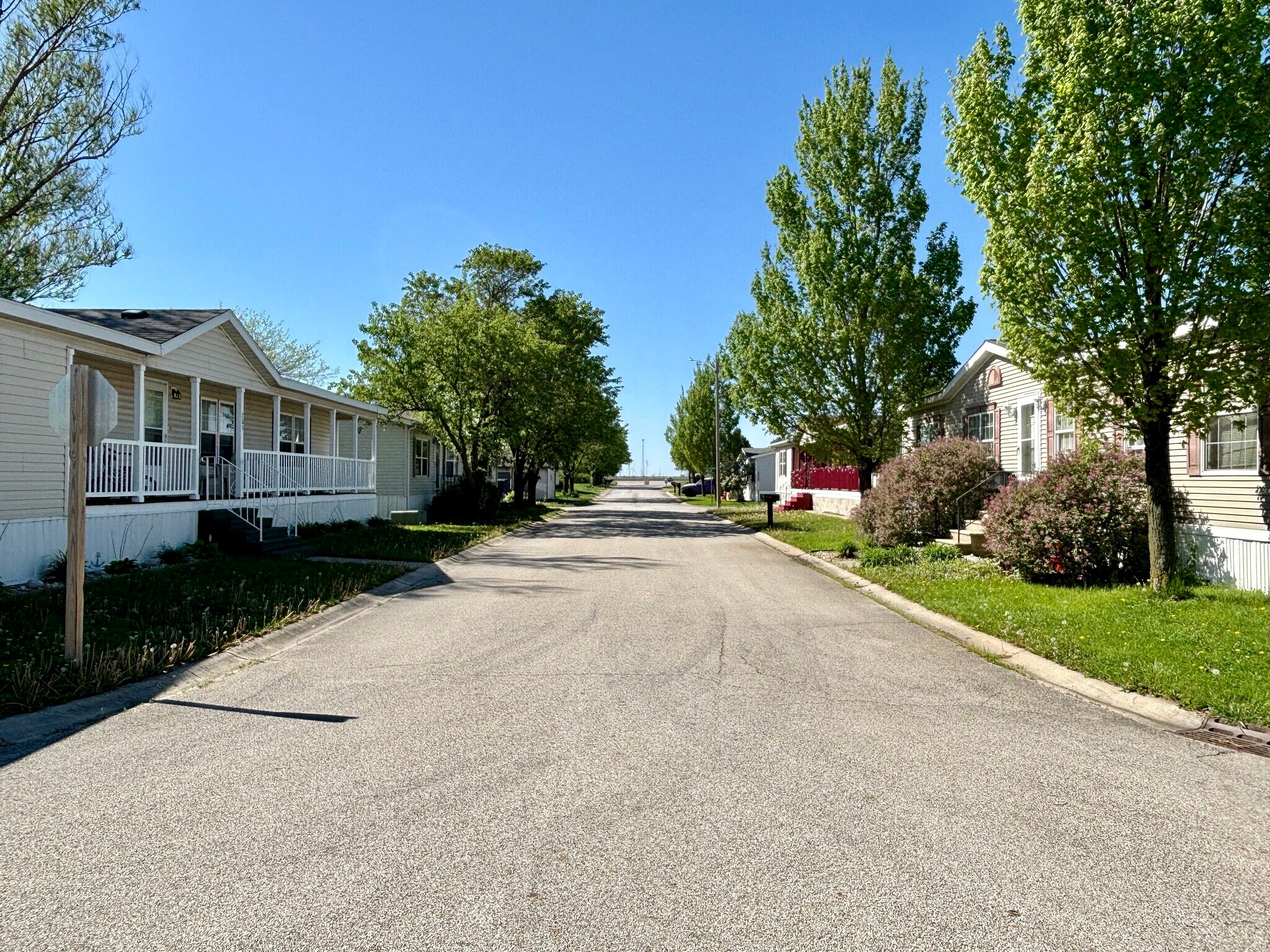 104 Enterprise Dr, Chenoa, IL for Sale