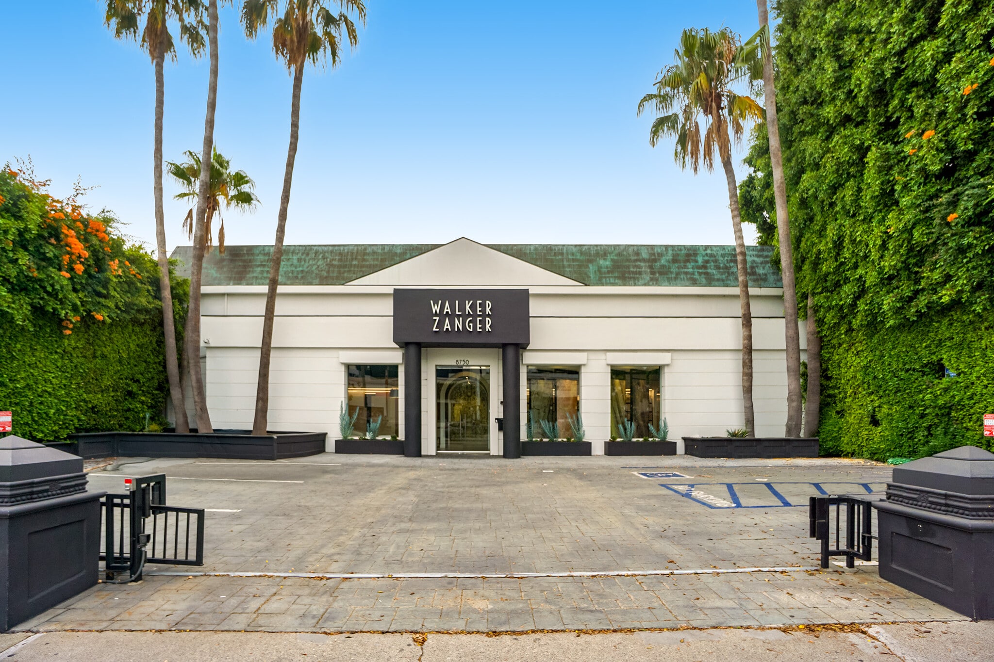 8750 Melrose Ave, Los Angeles, CA for Rent