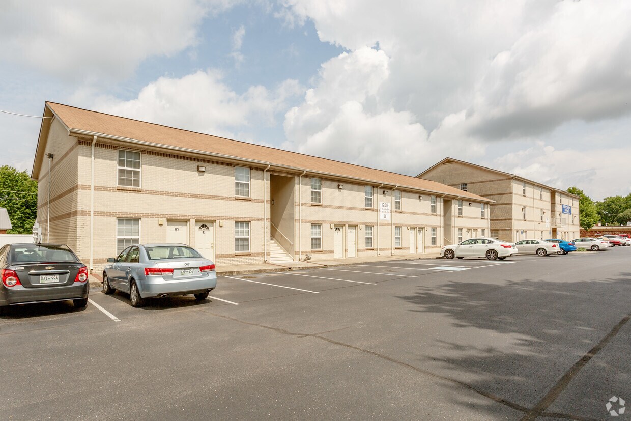 1238 Sloan St, Murfreesboro, TN for Rent