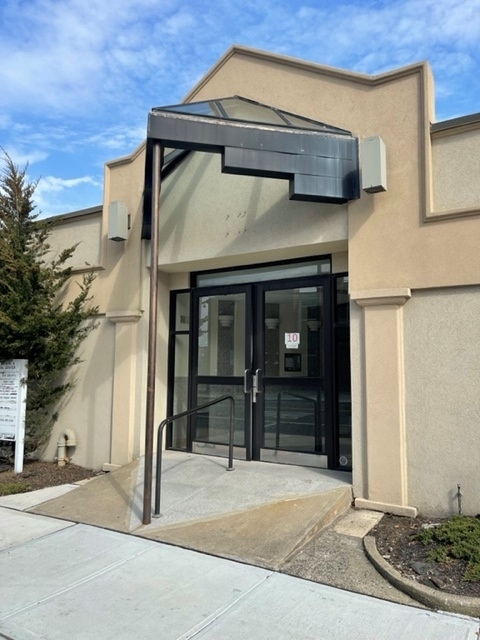 10 Union Ave, Lynbrook, NY for Rent