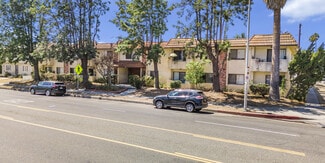 North Hollywood, CA Apartments - 7061 Whitsett Ave