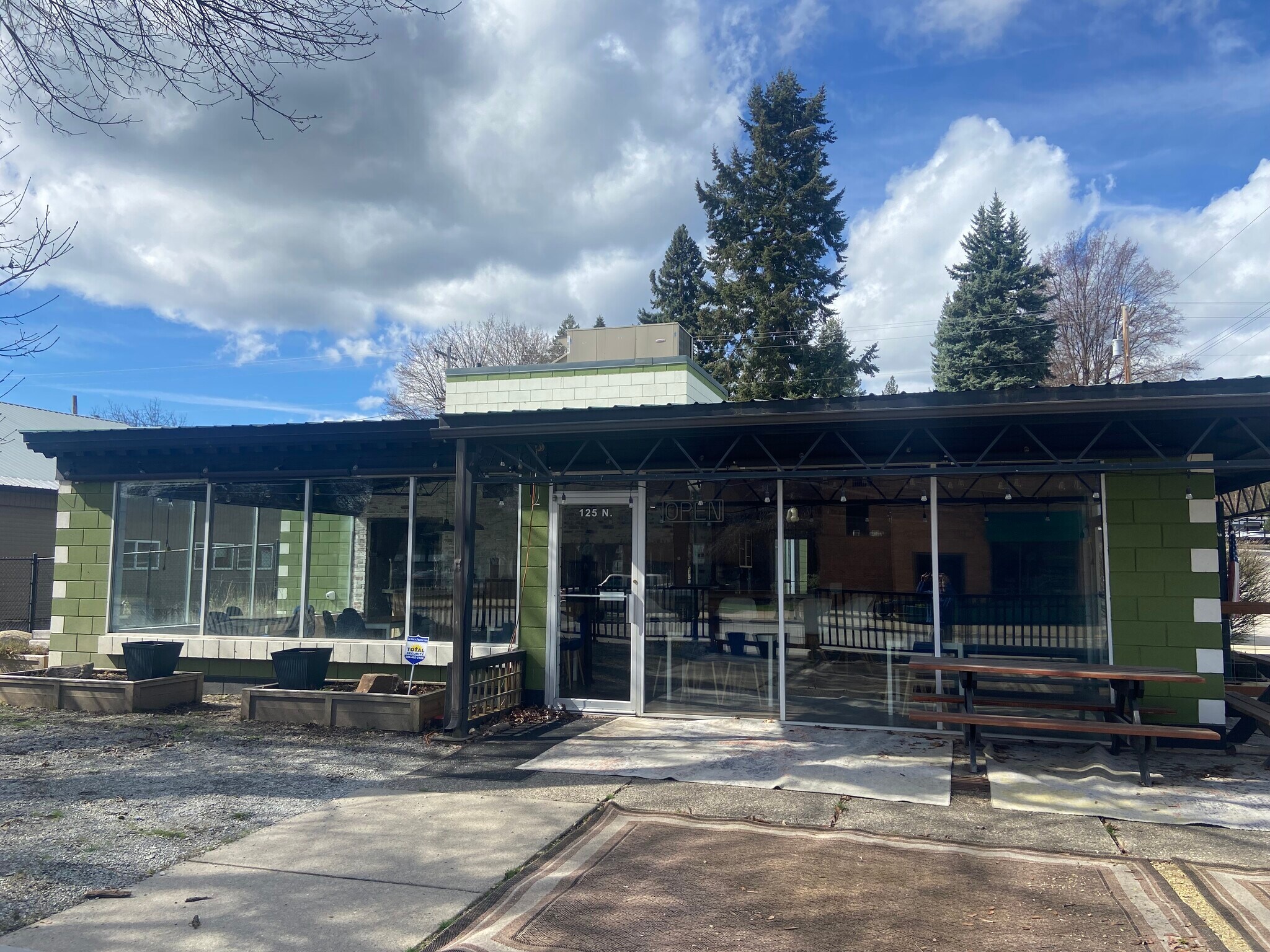 125 N Washington Ave, Newport, WA for Sale