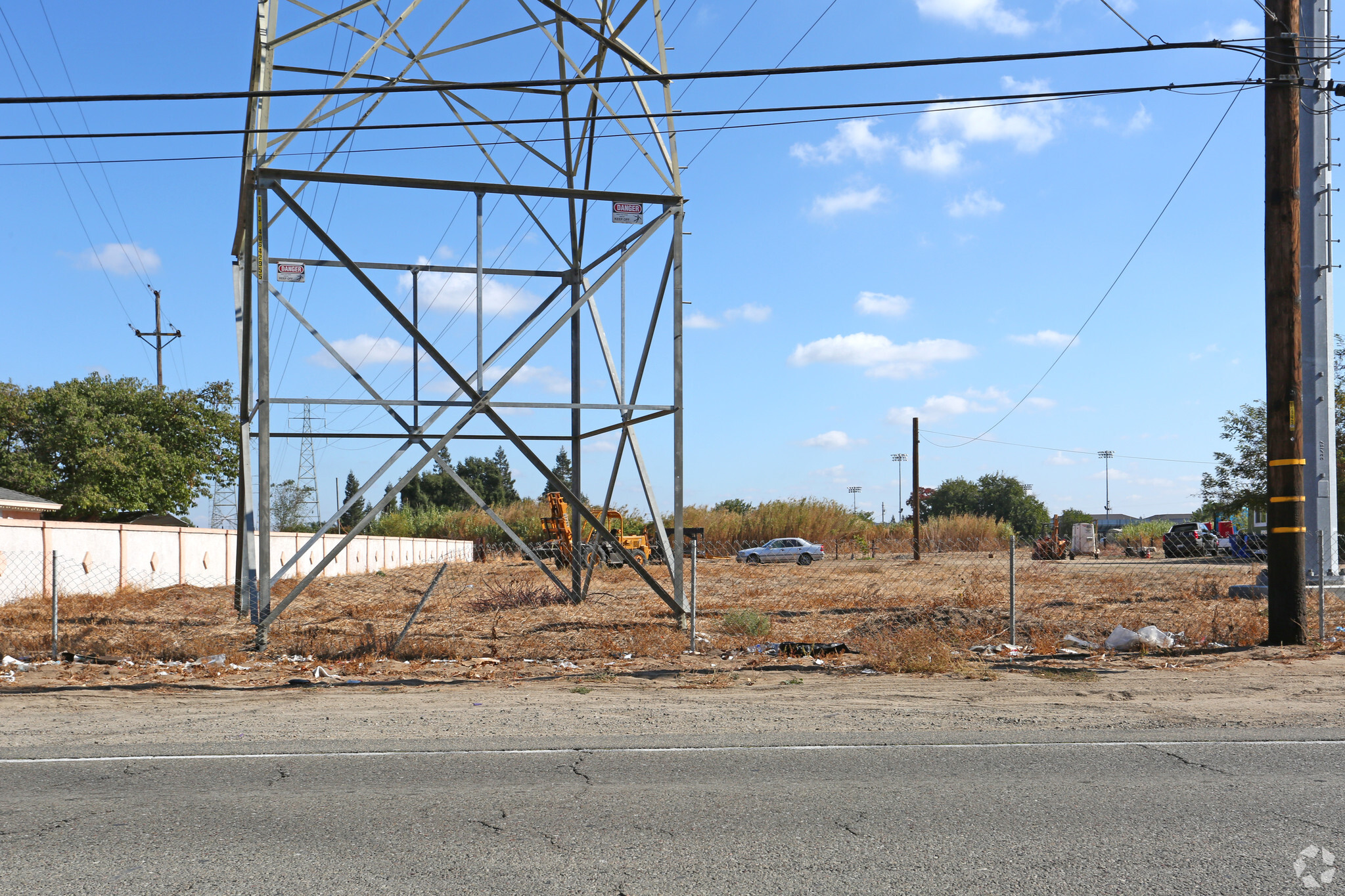580 S Airport Way, Manteca, CA for Sale