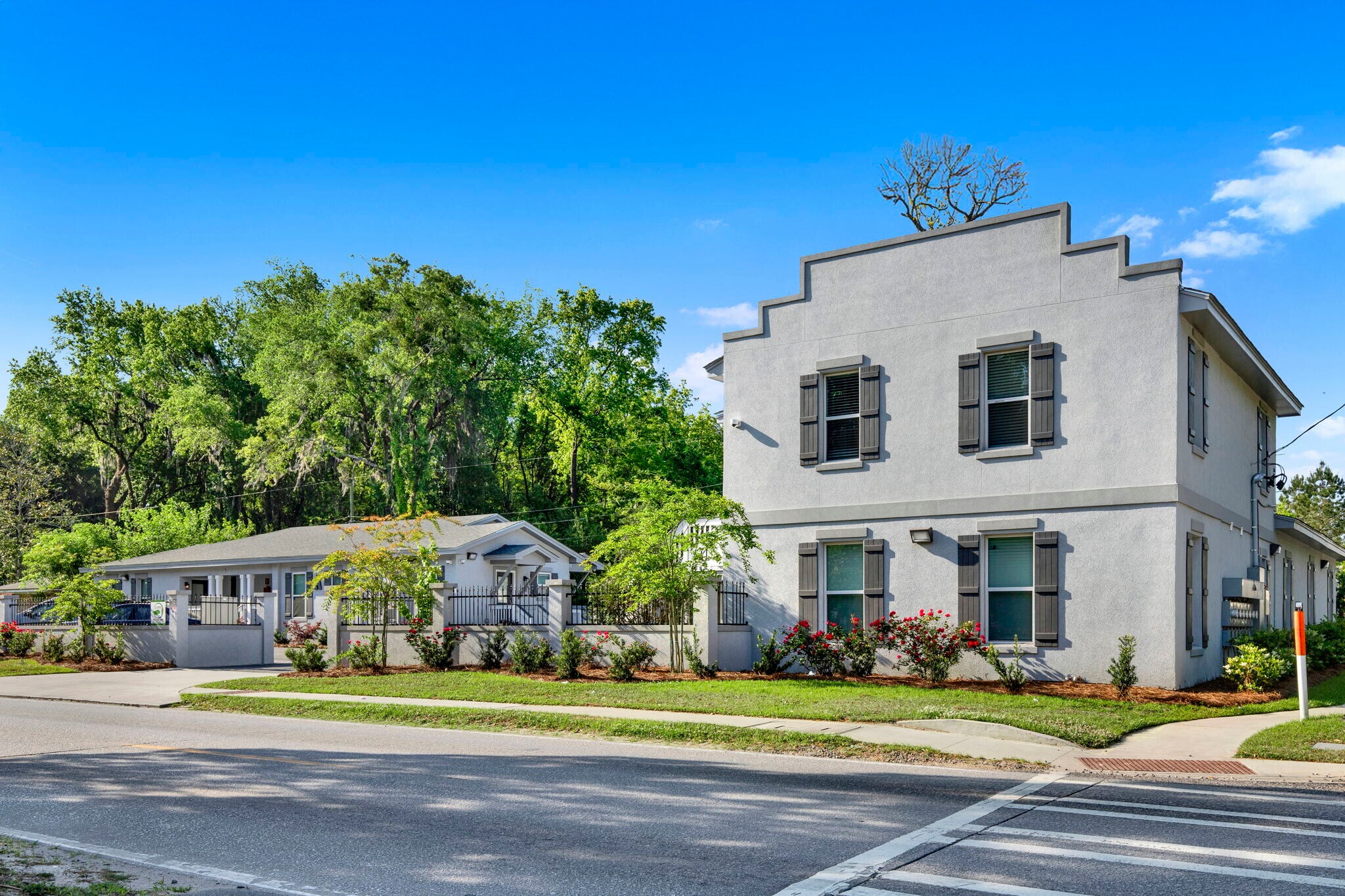 733 W 52nd St, Savannah, GA for Sale
