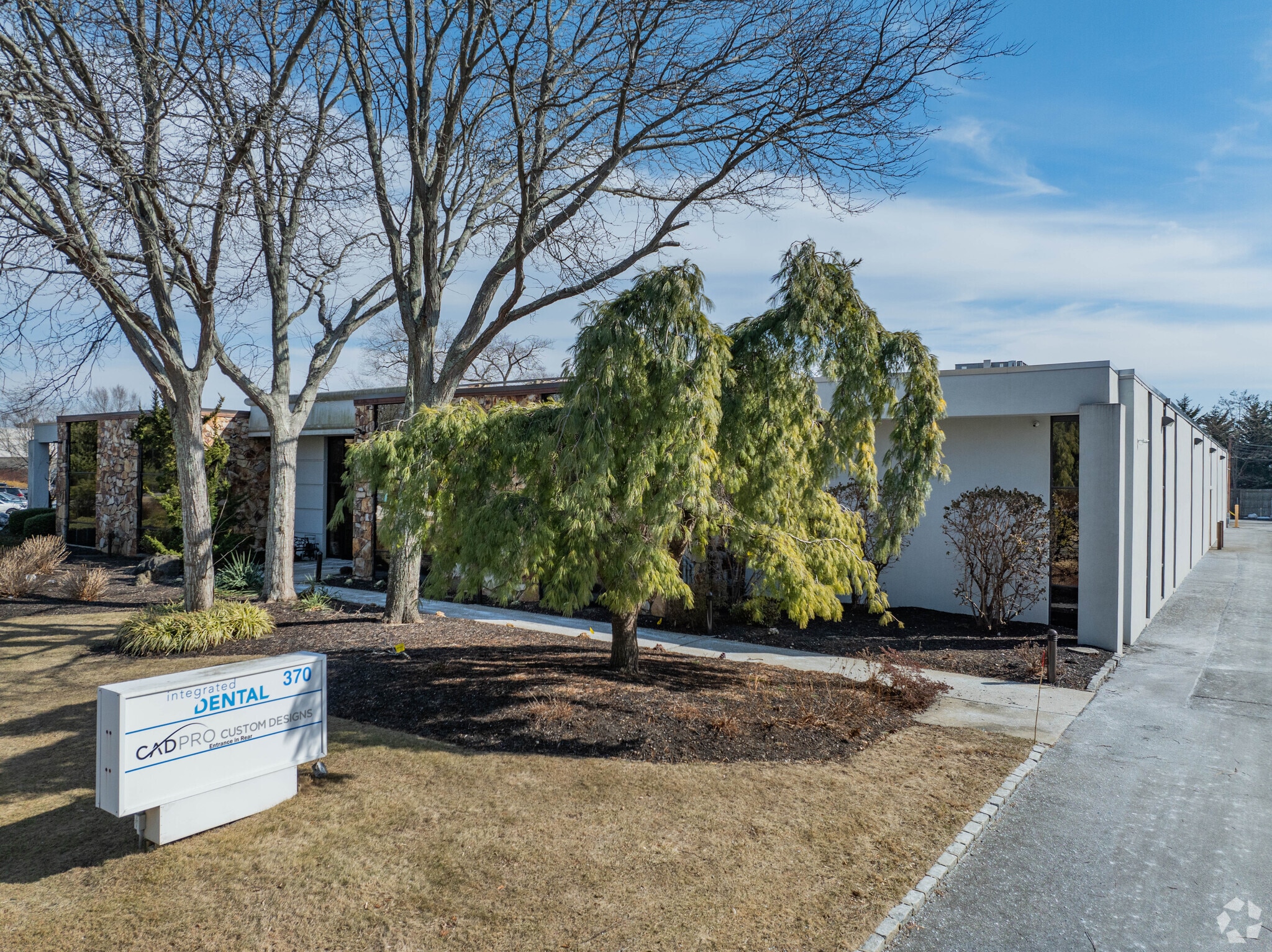 370 Crossways Park Dr, Woodbury, NY for Rent