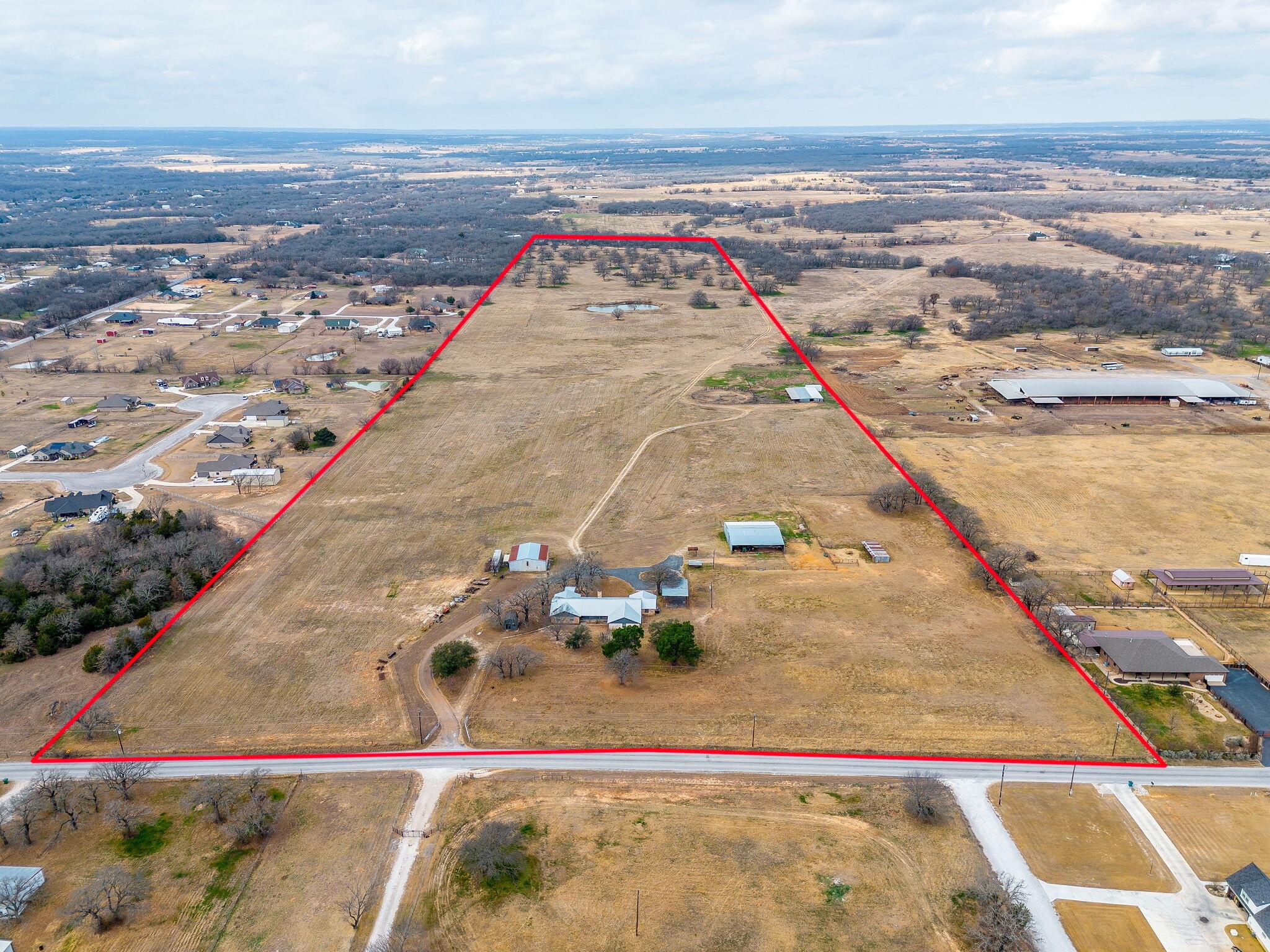 938 County Road 3341, Paradise, TX for Sale