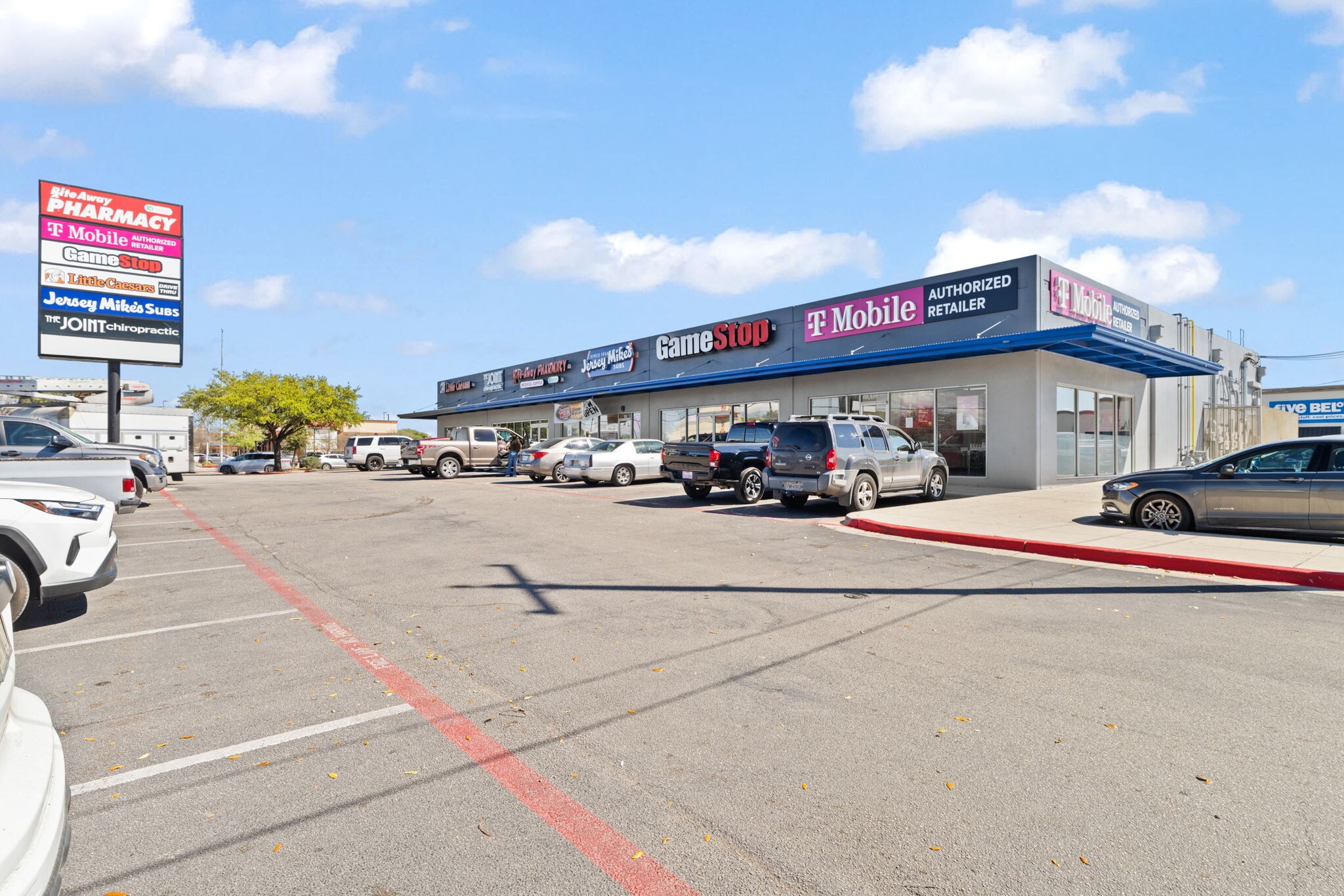 2716 SW Military Dr, San Antonio, TX for Rent