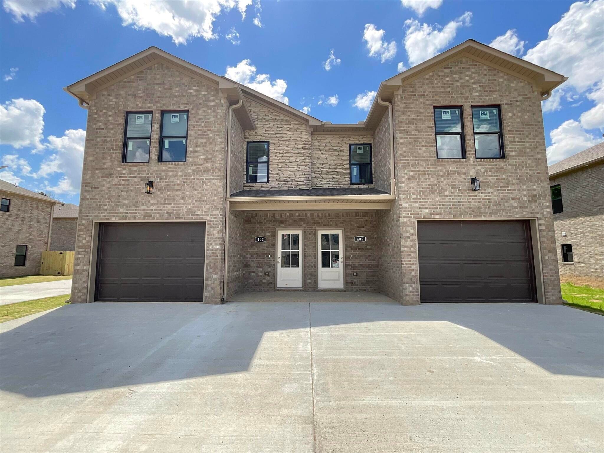 405 & 407 E Center Street, Jacksonville, AR for Sale