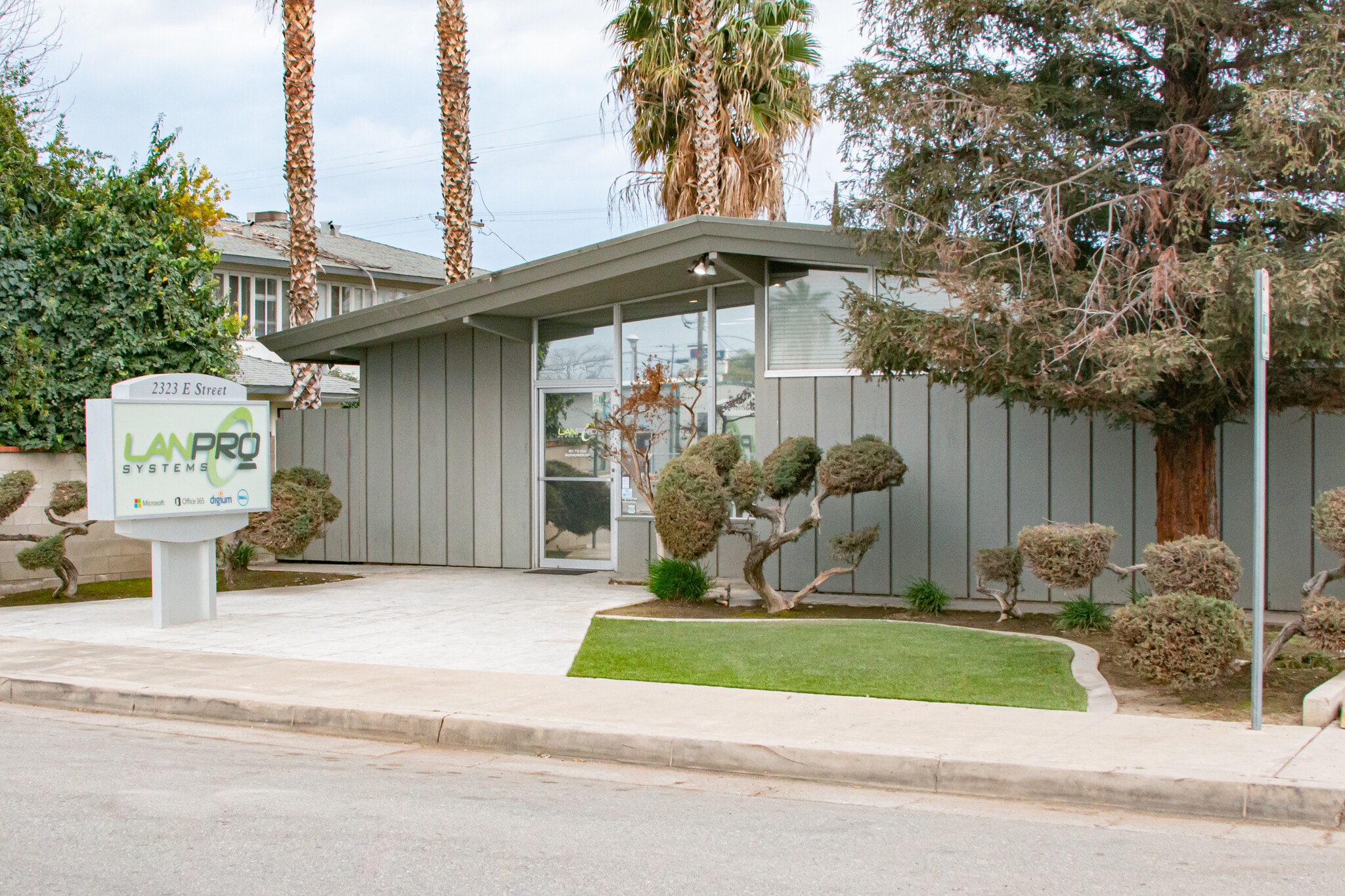 2323 E St, Bakersfield, CA for Rent
