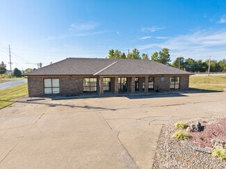 Edwardsville, IL Freestanding - 6455 Center Grove Rd Edwardsville, IL Freestanding - 6455 Center Grove Rd