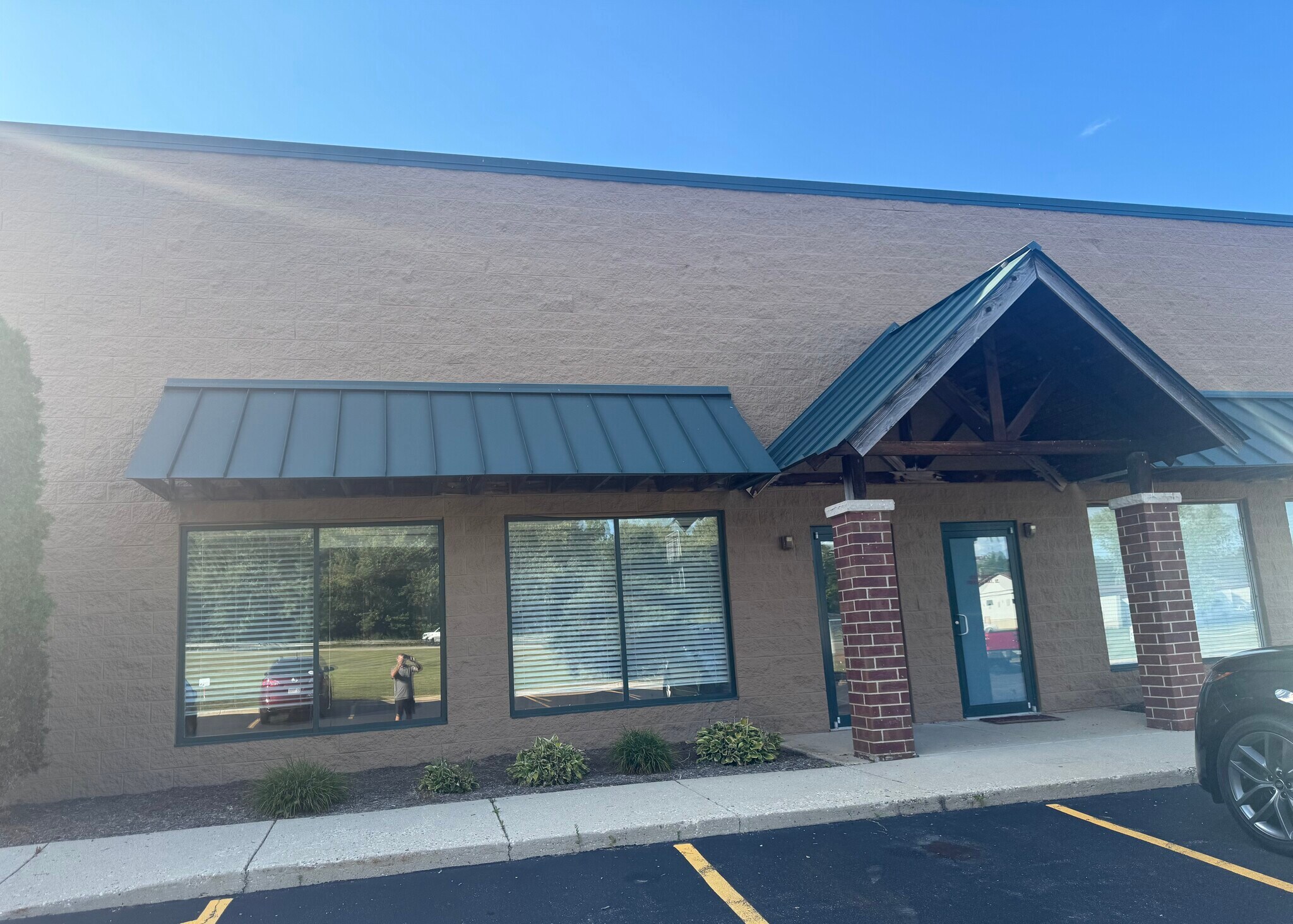 2520 Il Route 176, Crystal Lake, IL for Rent