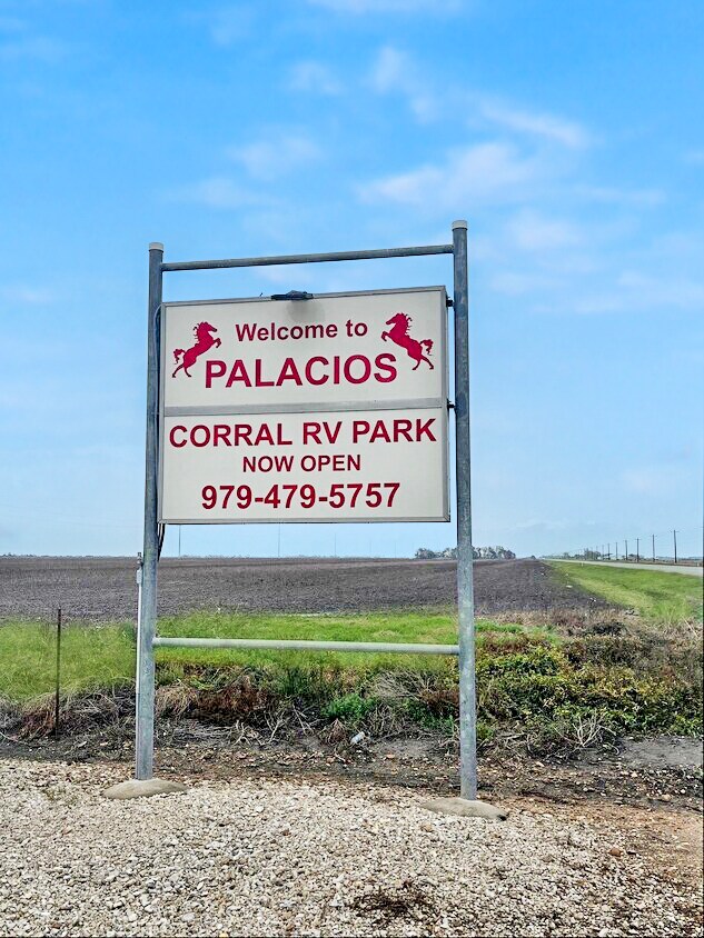 22014 State Highway 35 S, Palacios, TX for Sale