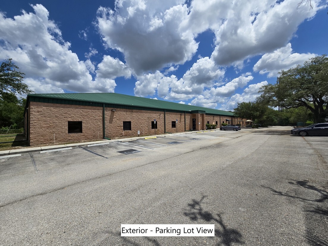 11111 N 46th St, Tampa, FL for Sale