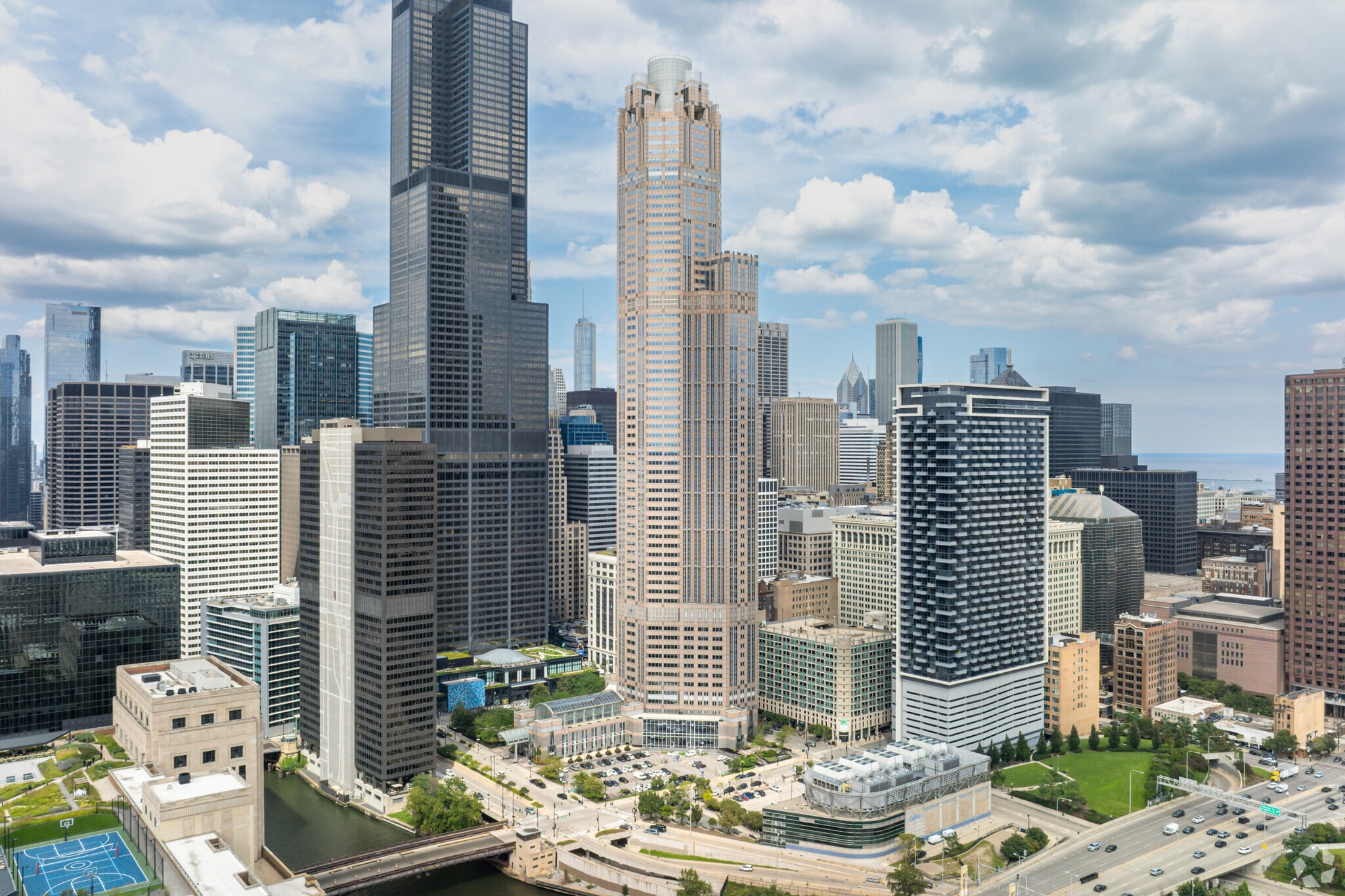 311 S Wacker Dr, Chicago, IL for Rent