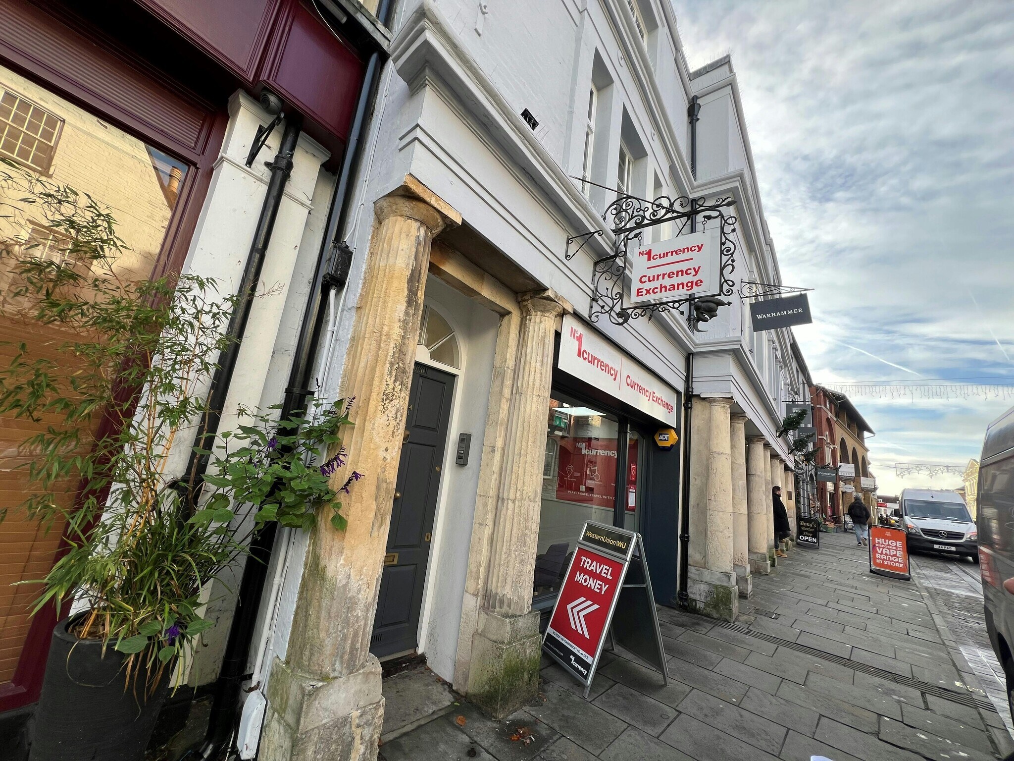 34 Jewry St, Winchester, HAM for Rent