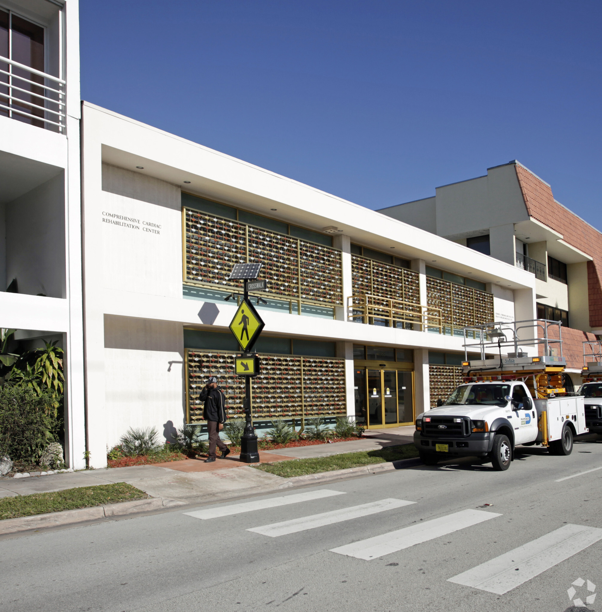 4685 Ponce De Leon Blvd Miami, FL 33146 - Office Property for Sale on ...