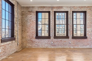 Shreveport, LA Office/Retail - 700 Texas St