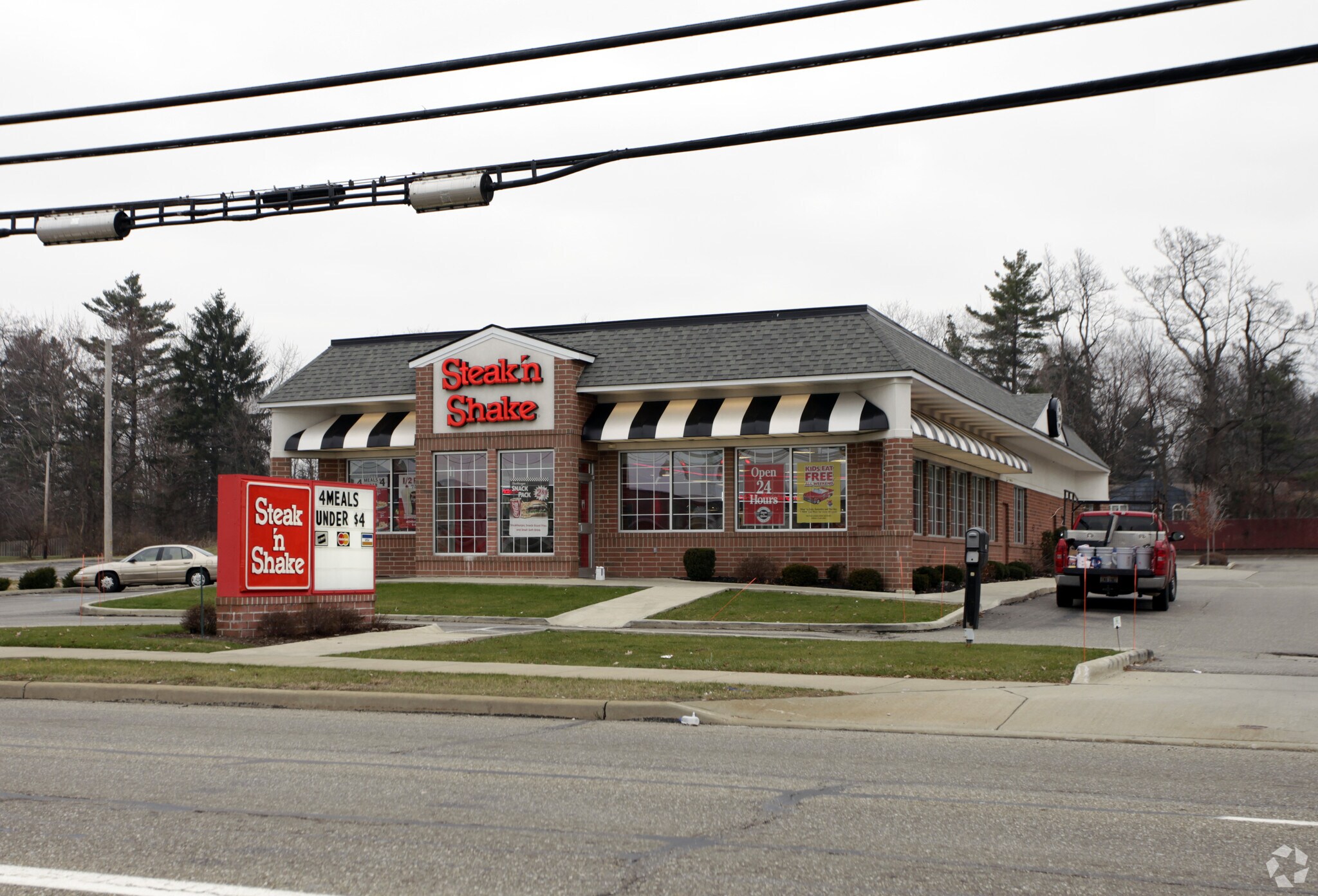 597 E Aurora Rd Macedonia, OH 44056 Retail Property for Sale on