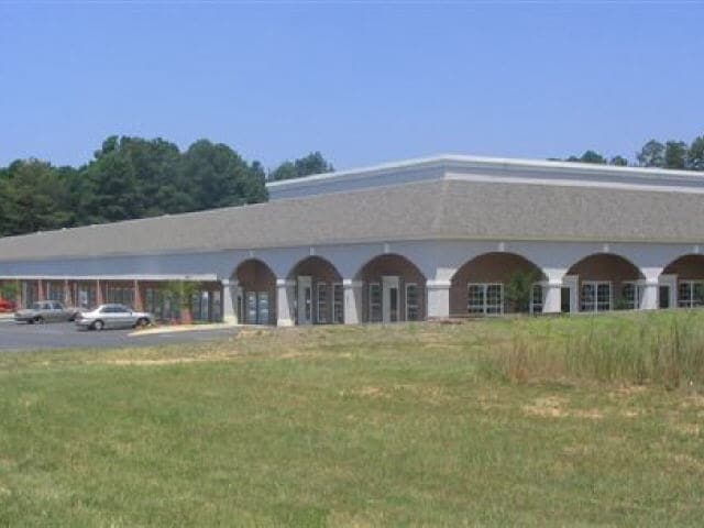 737 Veterans Pky, Jonesboro, GA for Rent