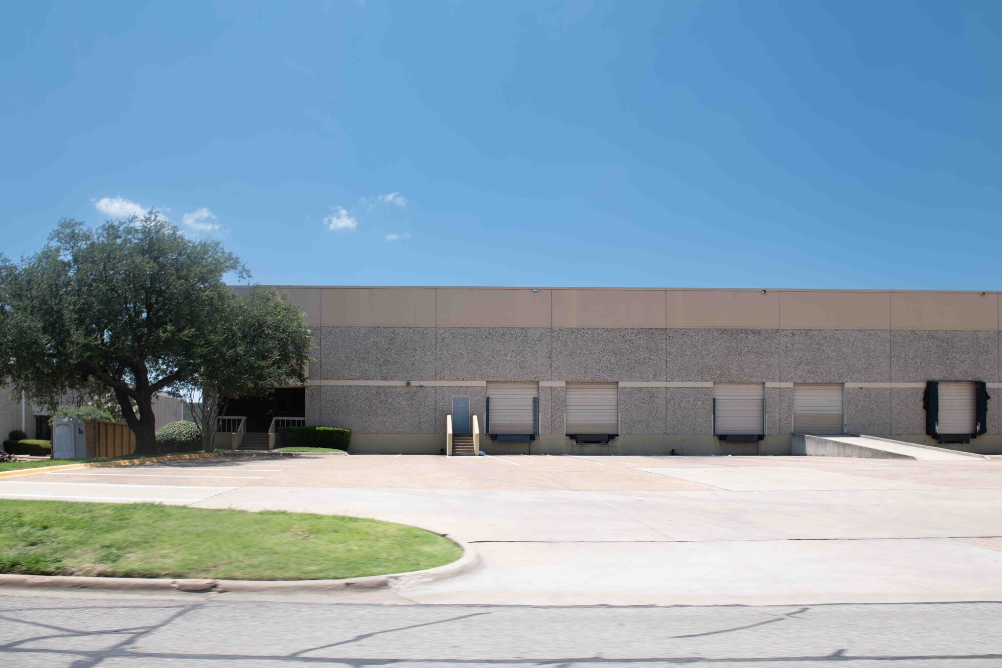 14271-14277 Welch Rd, Farmers Branch, TX for Rent