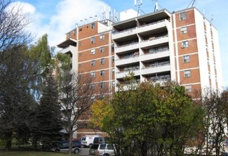 Hamilton, ON Apartments - 420 Greenhill Ave