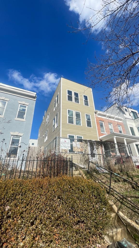 1212 I St NE, Washington, DC for Sale