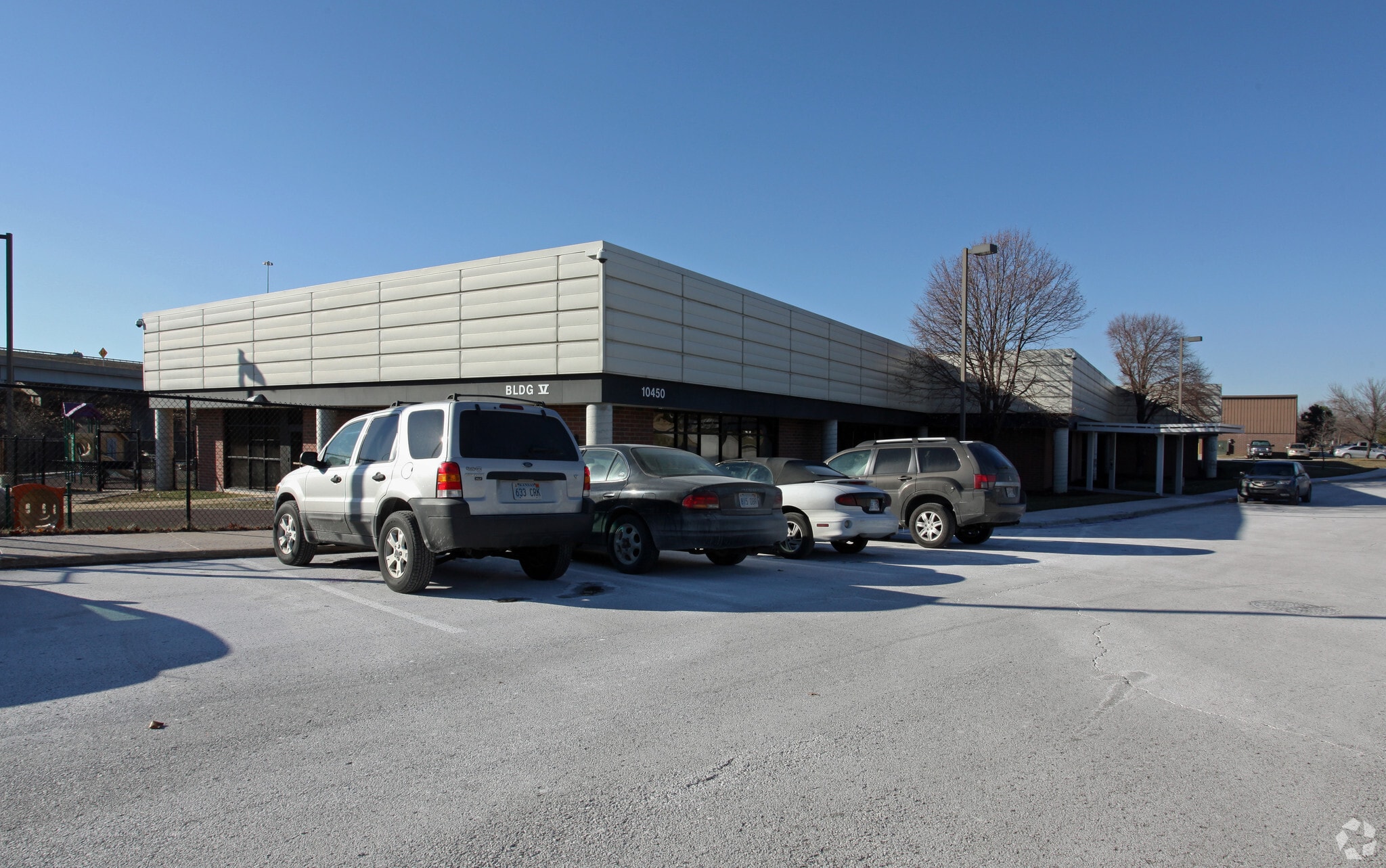 10450 Hickman Mills Dr, Kansas City, MO for Rent