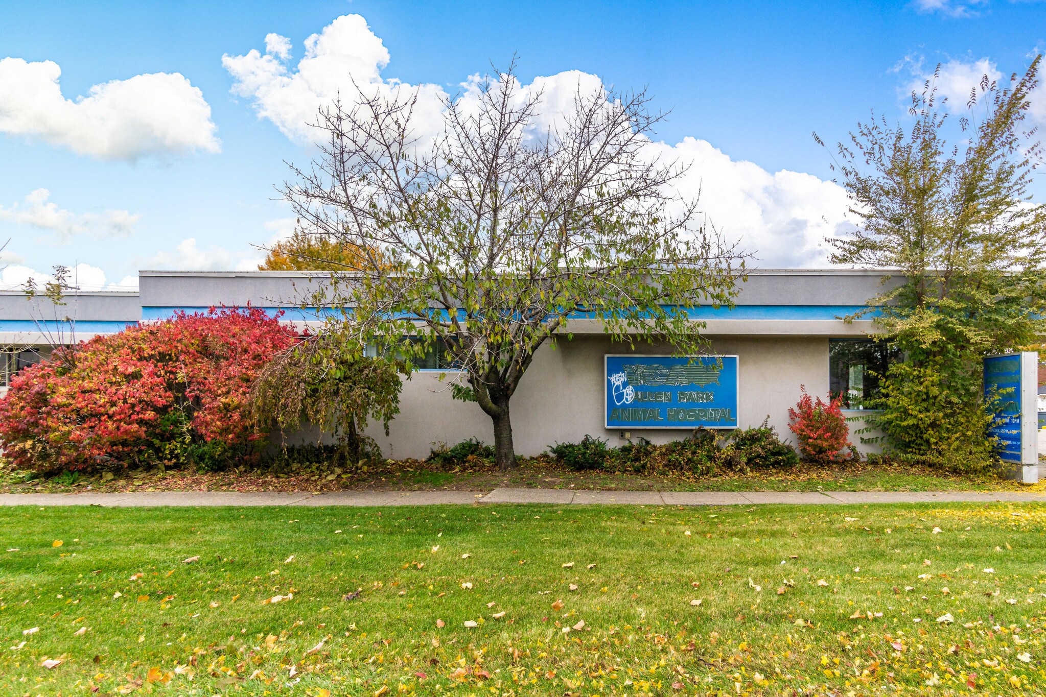 5410 Allen Rd, Allen Park, MI for Sale