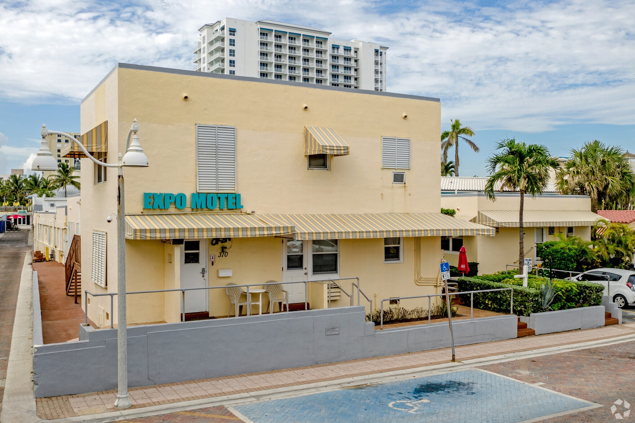, Hollywood, FL for Sale