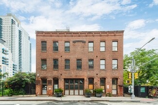 Brooklyn, NY Warehouse - 110 Kent Ave Brooklyn, NY Warehouse - 110 Kent Ave
