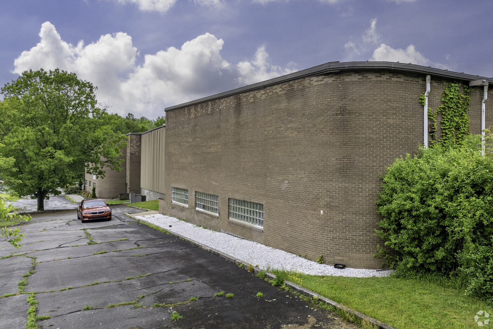 40 Commercial Ave, Middletown, NY for Rent