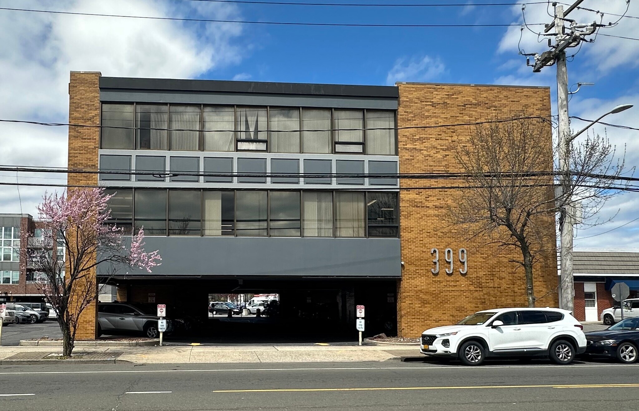 399 Conklin St, Farmingdale, NY for Rent