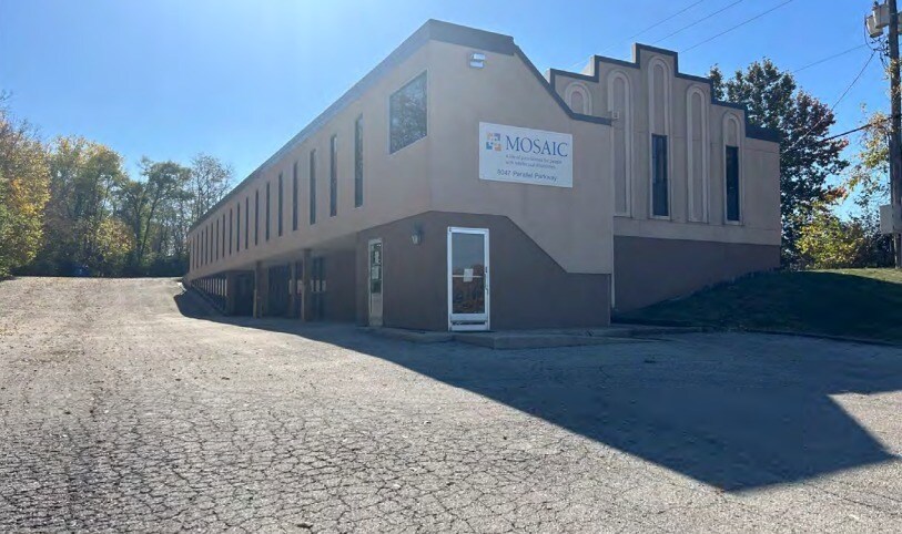8047 Parallel Pky, Kansas City, KS for Sale