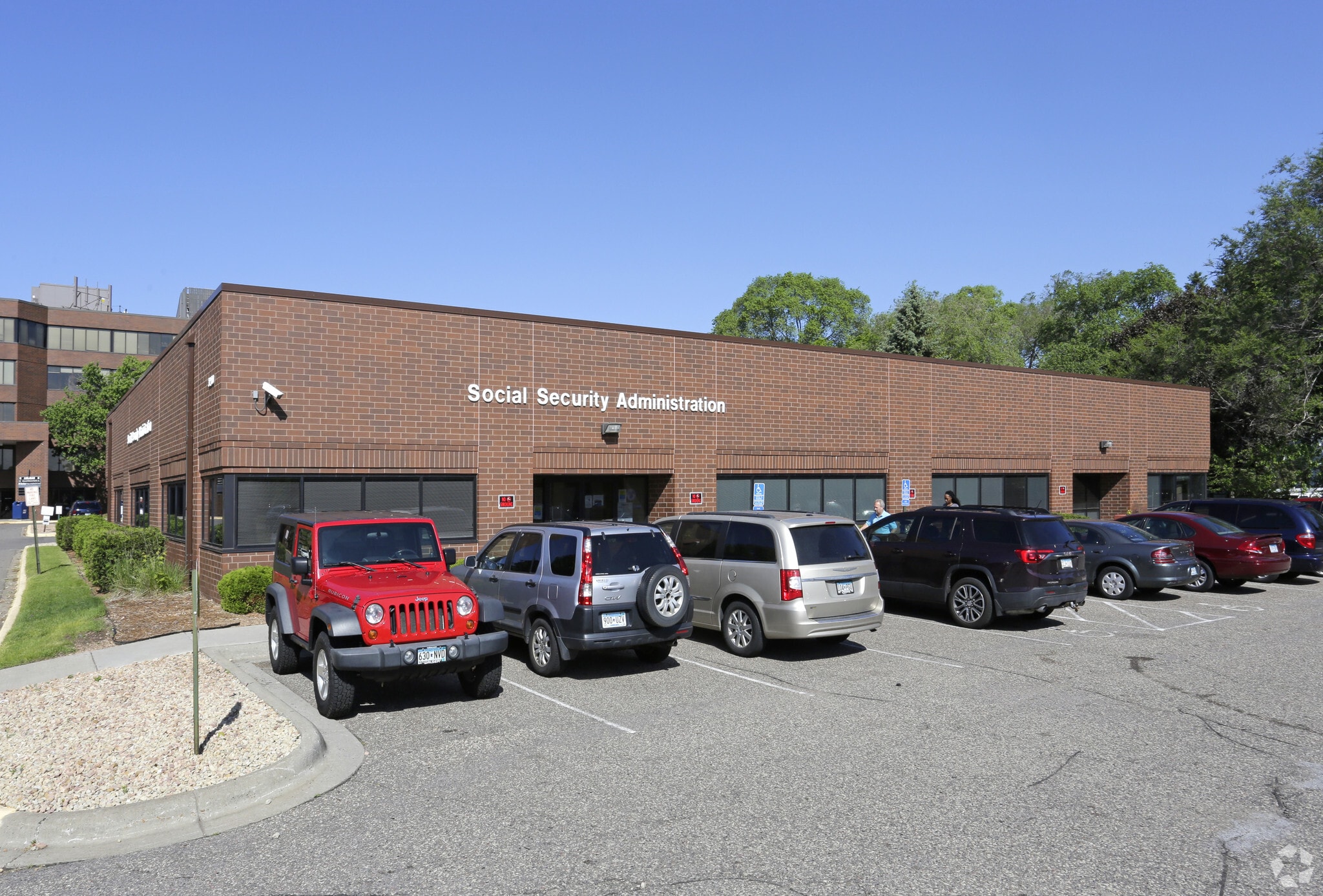 3280 County Rd 10, Brooklyn Center, MN for Sale