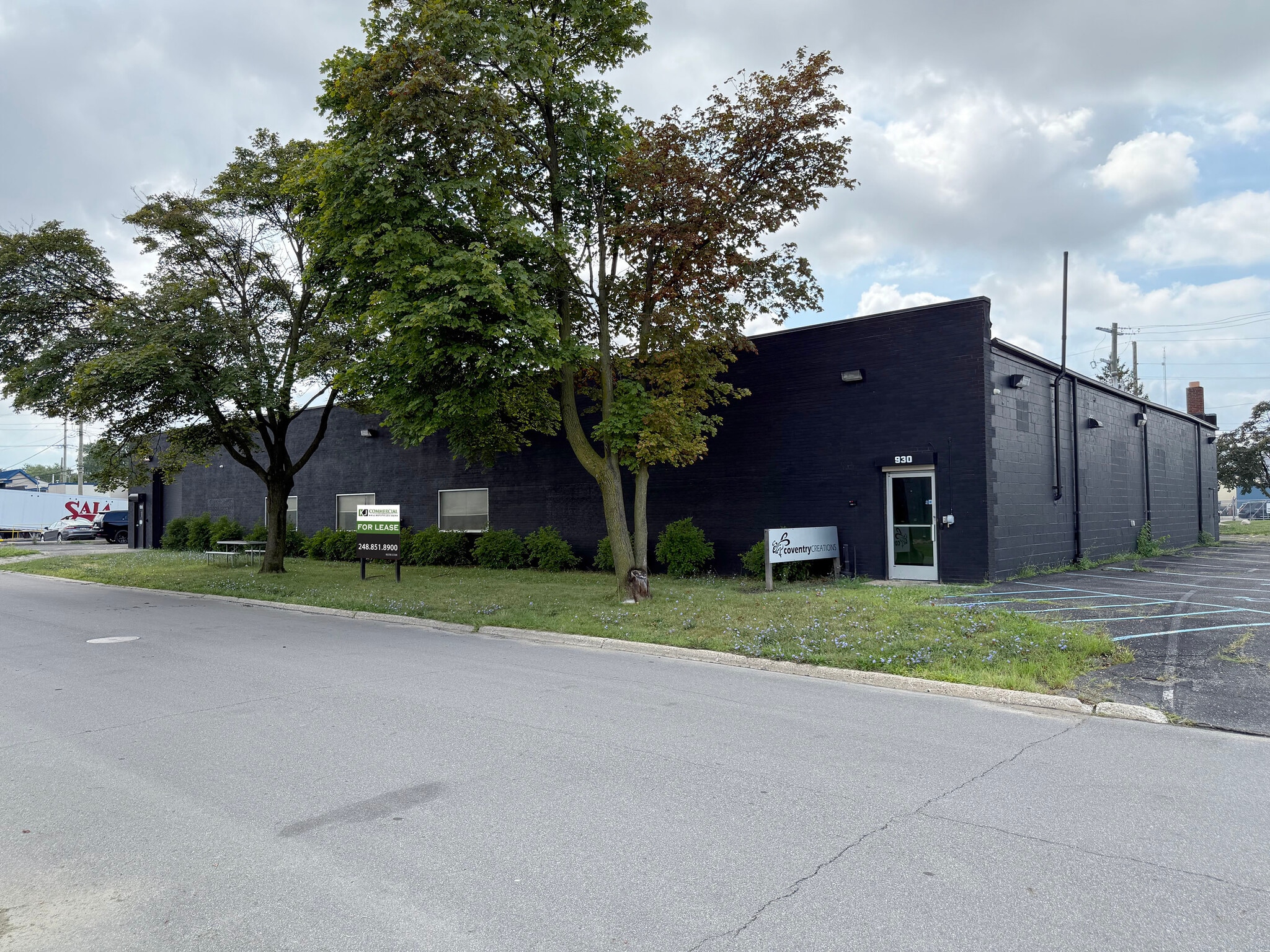 930 E Lewiston Ave, Ferndale, MI for Rent