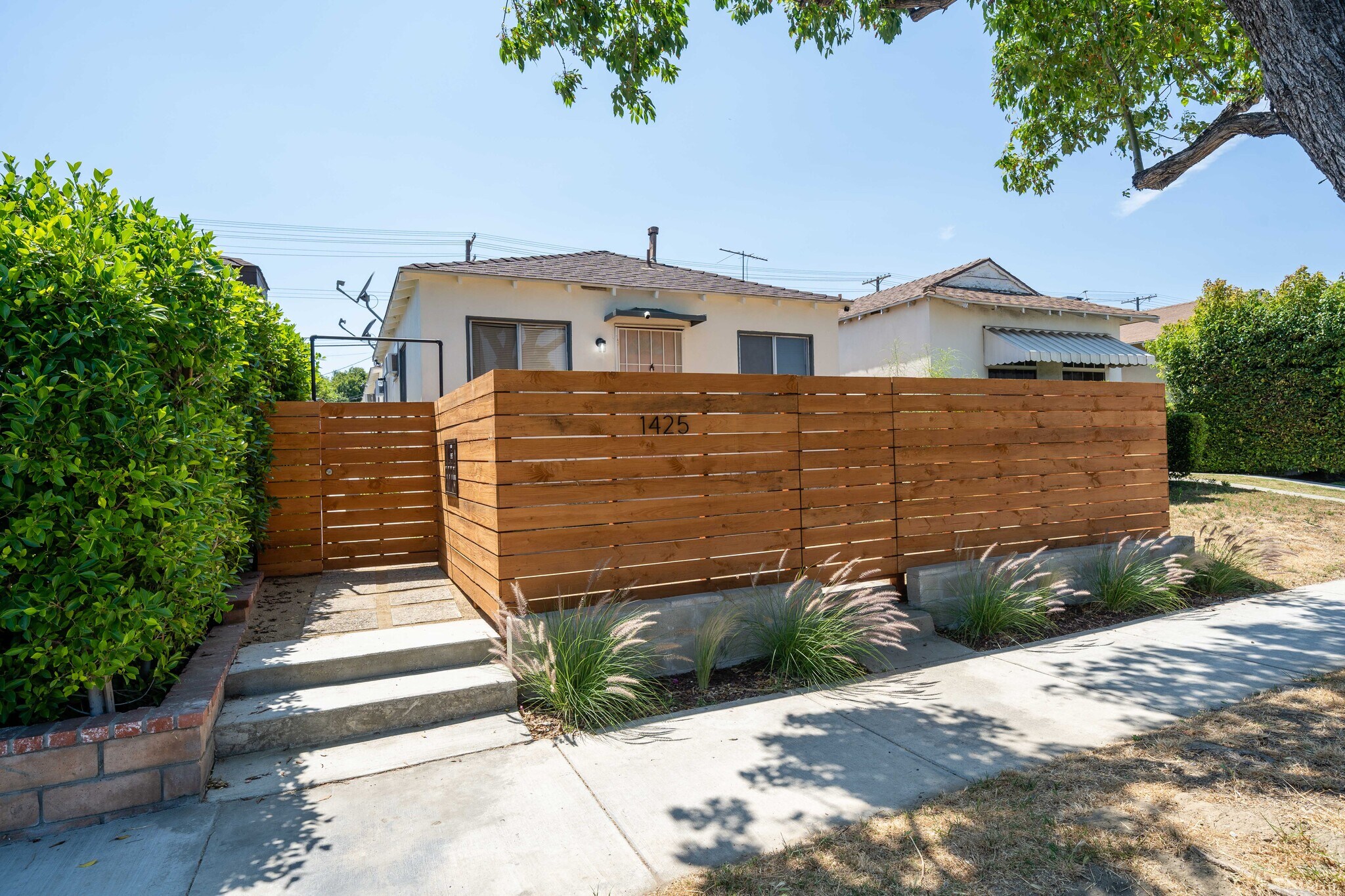 1425 N Hollywood Way Burbank, CA 91505 MultiFamily Property for Lease on