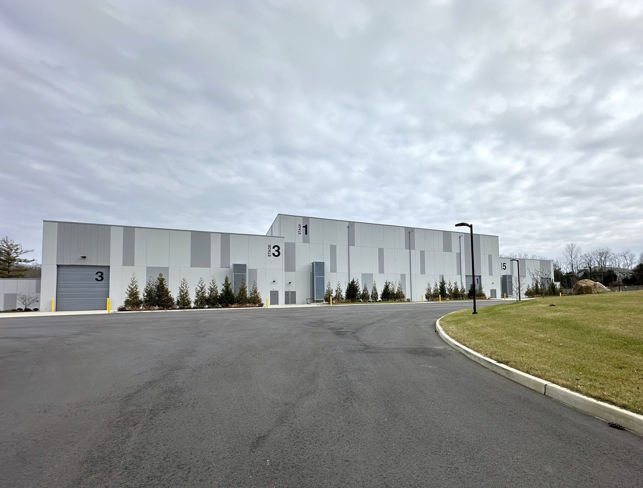 382 Channel Dr, Port Washington, NY for Rent