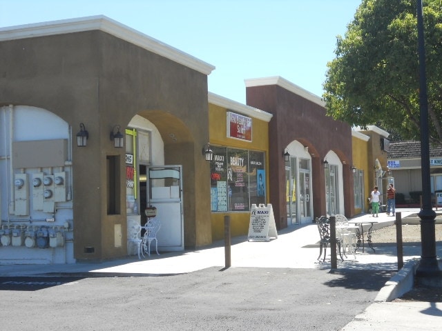 3811-3821 Railroad Ave, Pittsburg, CA for Sale