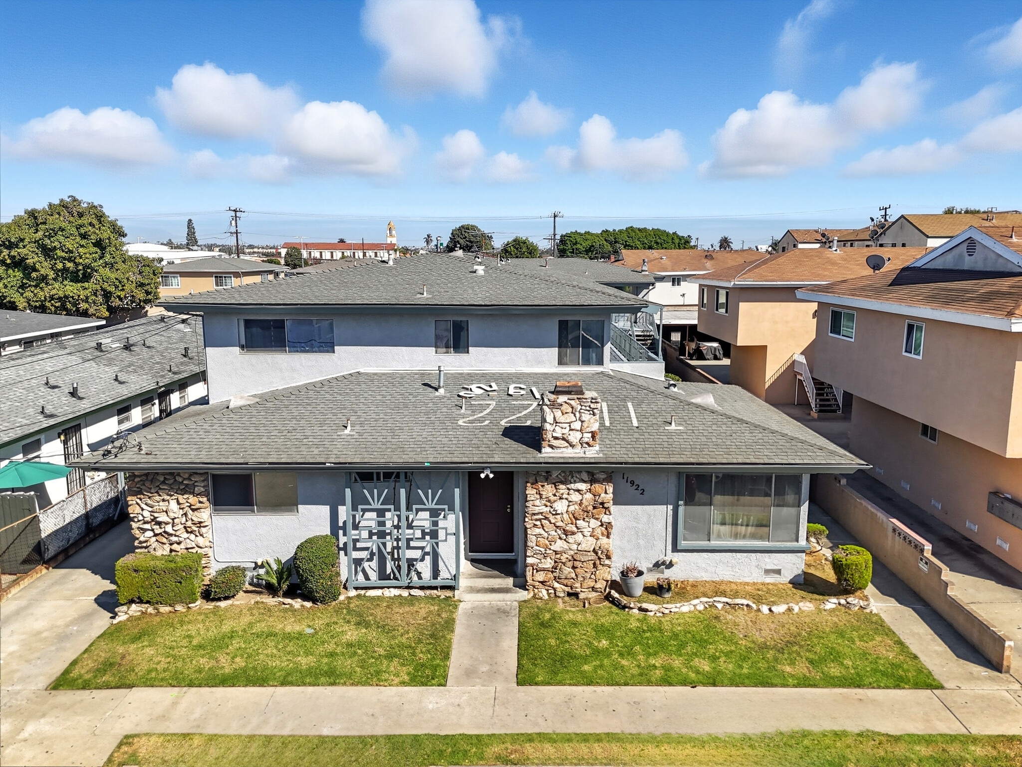 11922 Manor Dr, Hawthorne, CA for Sale