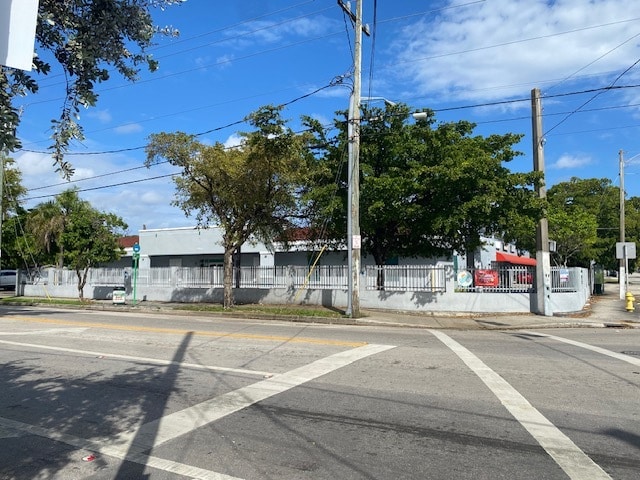 2901 NW 17th Ave, Miami, FL for Rent