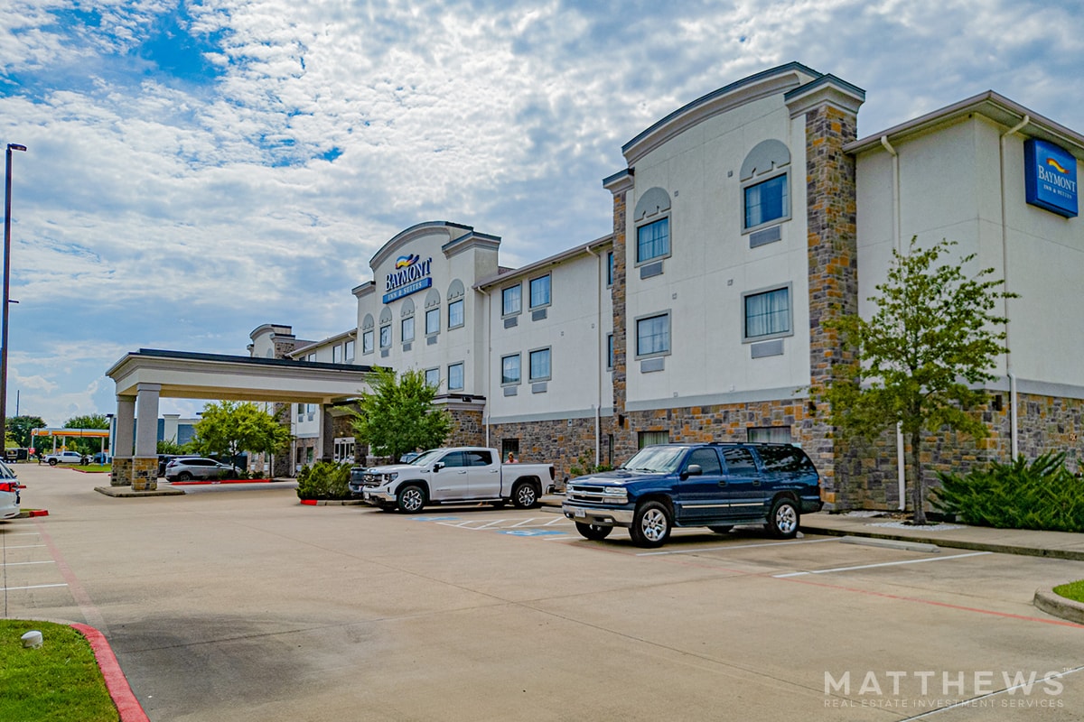 2611 Harvey Rd, College Station, TX for Sale