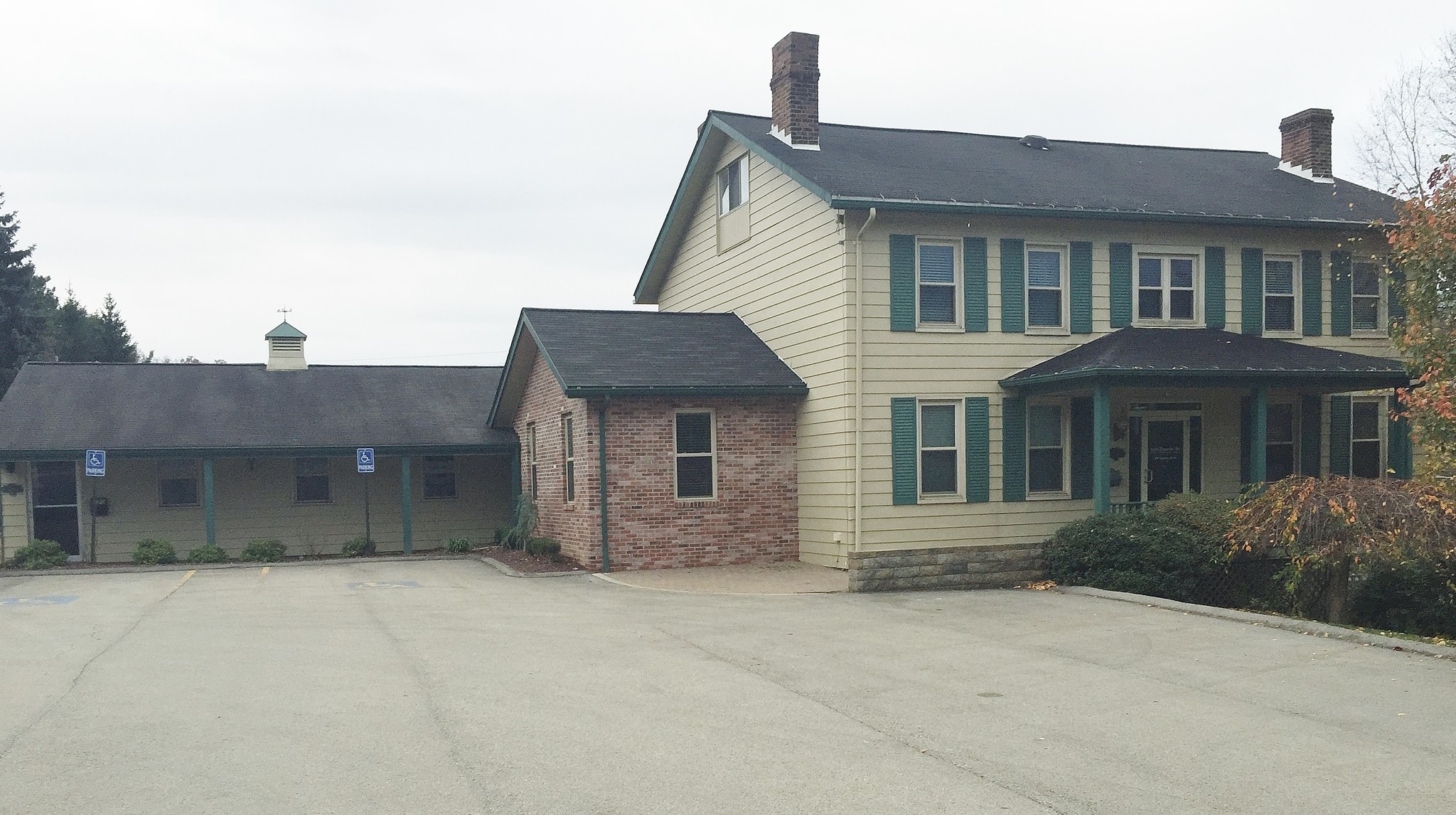100 Sandune Dr, Plum, PA for Rent
