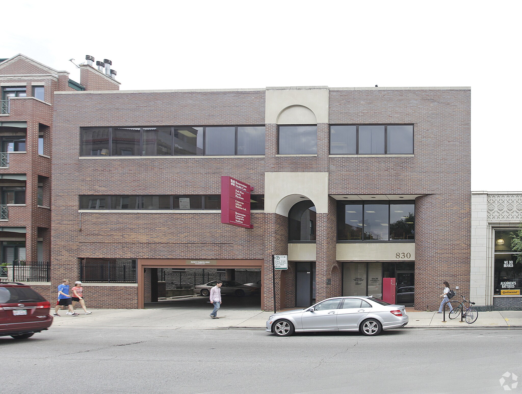 828-830 W Diversey Pky, Chicago, IL for Sale
